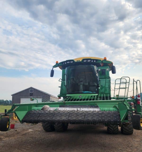 JD S670 w/914 pick-up header - Image 2