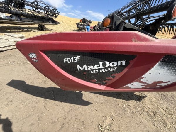 2019 MacDon FD13 35’ draper header - Image 4