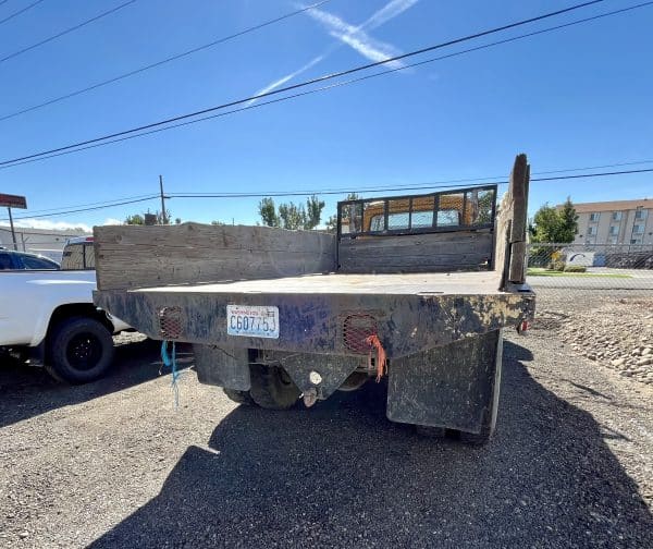 1975 IH 14’ bed & hoist - Image 2