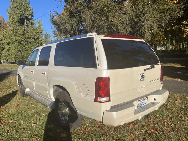 2005 Cadillac Escalade ESV - Image 4