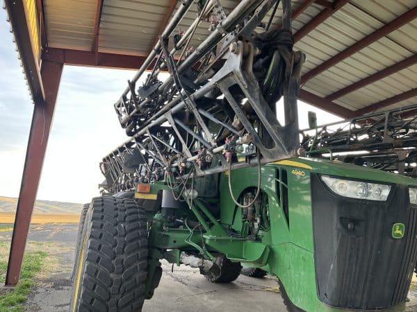 2014 JD 4940 Sprayer - Image 5