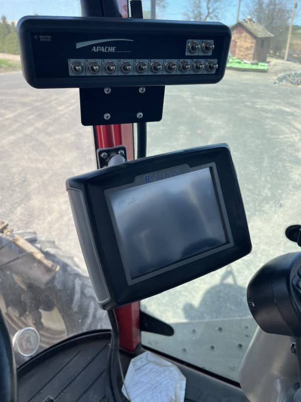 2011 Apache AS1220 Sprayer - Image 6