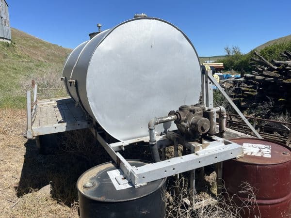 500 gal fuel tank mounted on bed