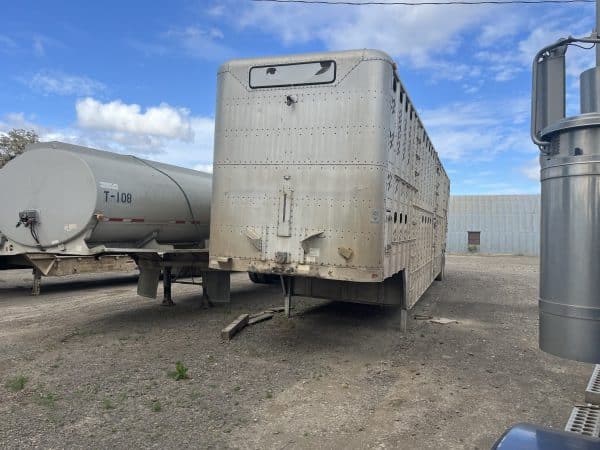 1983 48’ Wilson Cattle Trailer