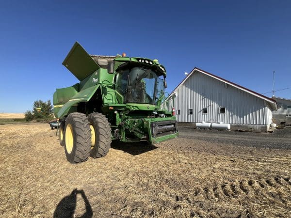 2012 JD S680 w/40’ header - Image 5