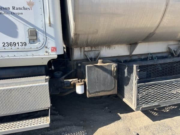 2000 IH water truck - Image 8