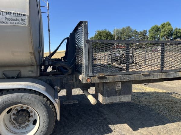 2000 IH water truck - Image 7