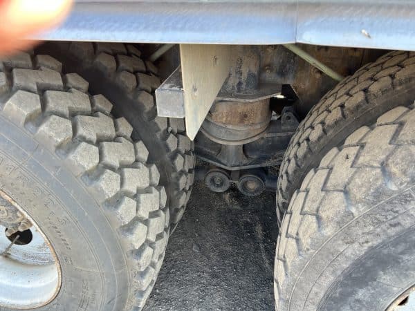 2000 IH water truck - Image 4
