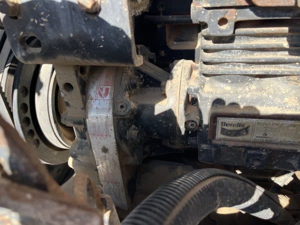 2004 IH water truck - Image 2