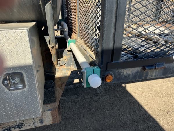 2004 IH water truck - Image 3
