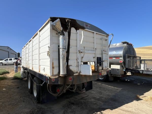 1996 Freightliner - Image 4