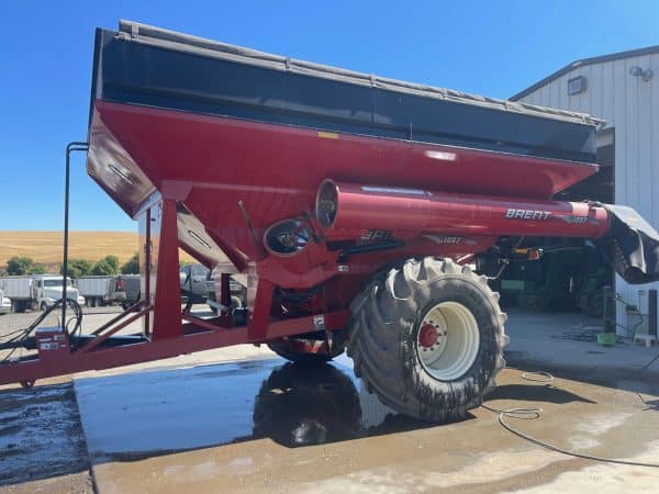 2013 Brent 1082 Grain Cart - Image 2