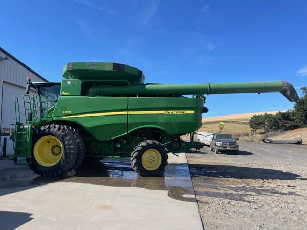 2012 JD S670 w/630R header - Image 5