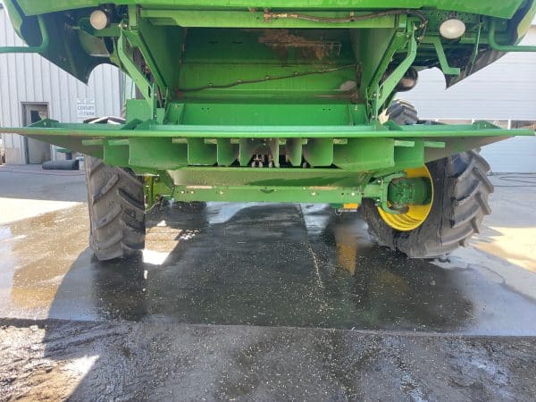 2012 JD S670 w/630R header - Image 9