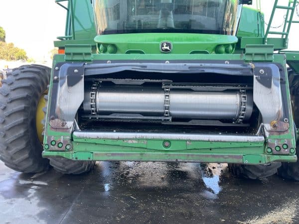 2014 JD S680 w/635D header - Image 6