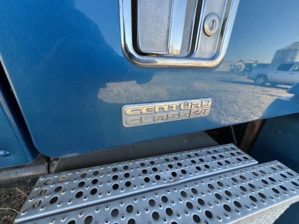 2003 Freightliner - Image 7