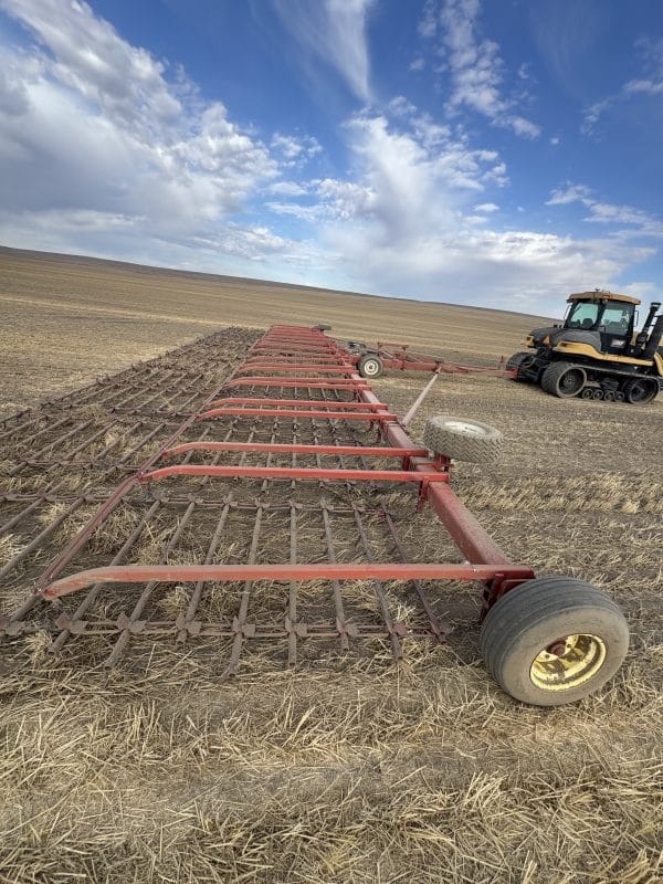 McFarlane 70’ 16-bar flex harrow