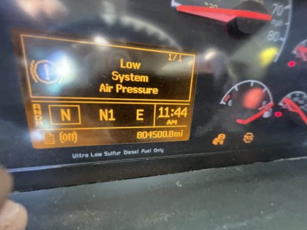 2015 Volvo D13 - Image 9