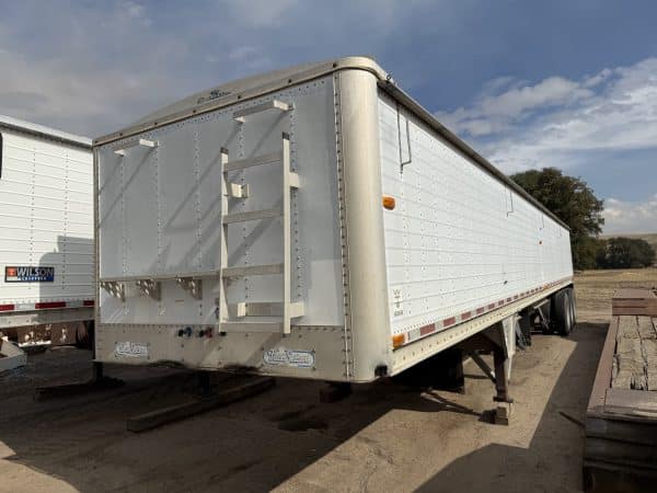1994 Wilson 45’ grain trailer