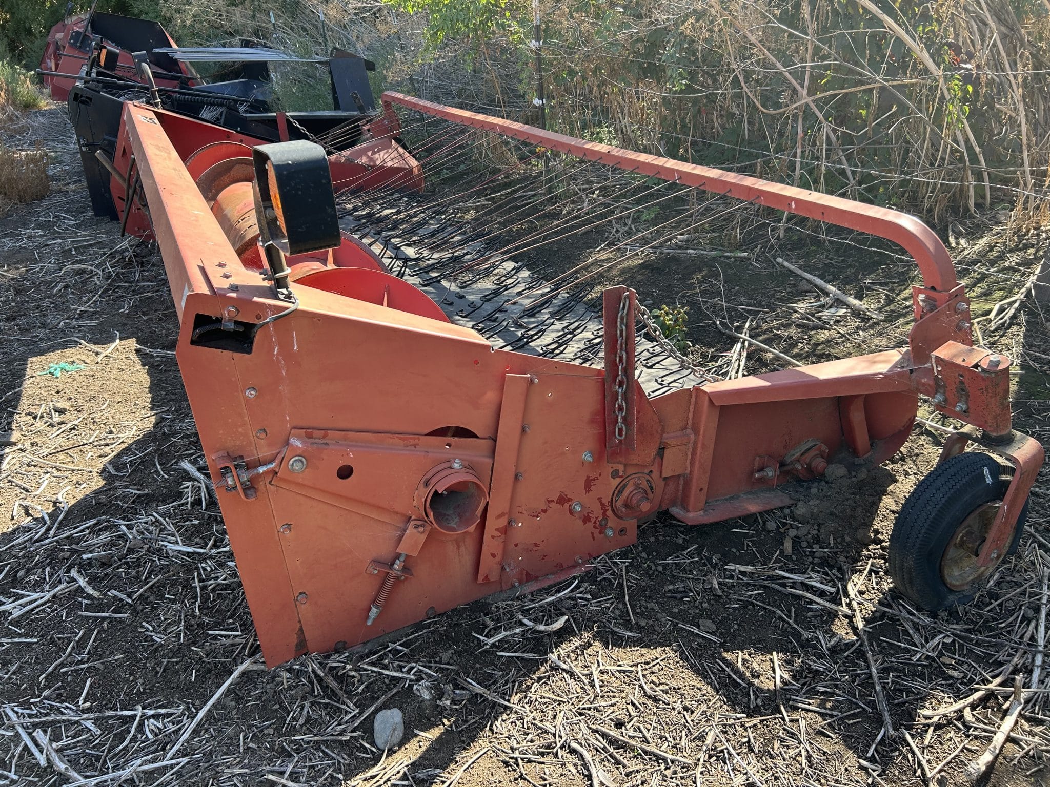 Windrow pick-up header
