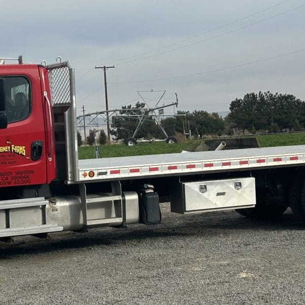2016 Freightliner 26' Protek aluminum bed