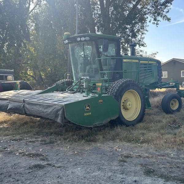 2013 JD R450 self-propelled swather w/16' JD 500R rotary header